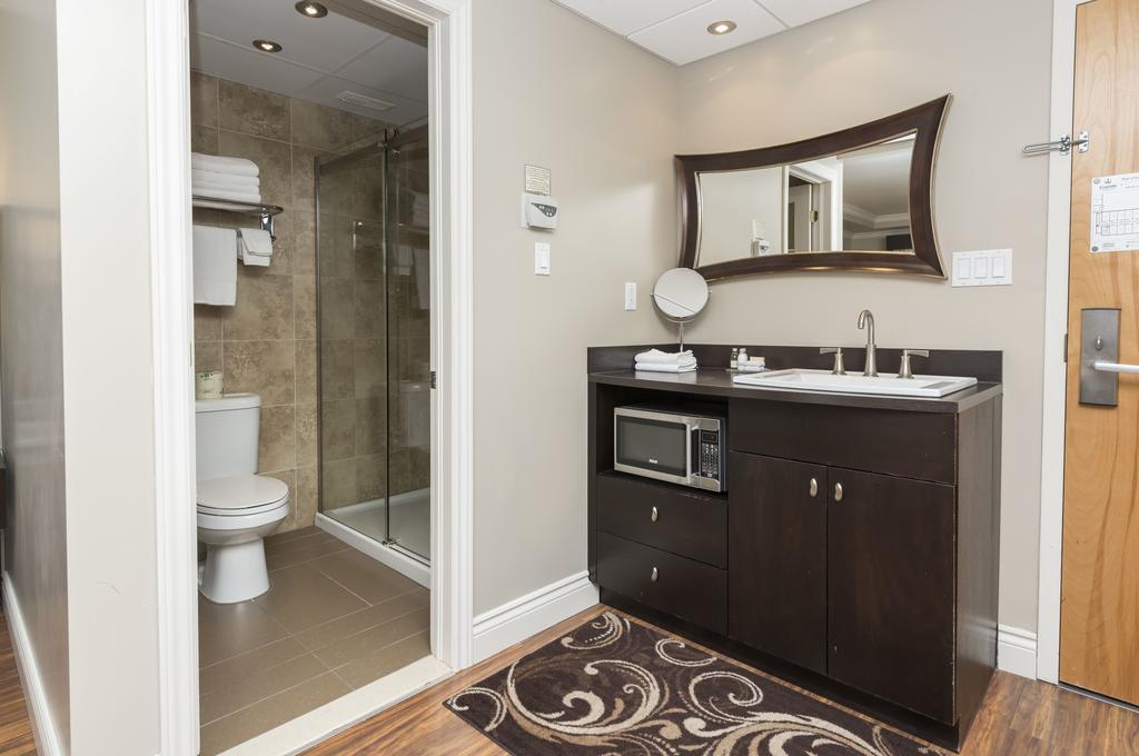 Hotel & Suites Le Dauphin 德拉蒙德维尔 外观 照片